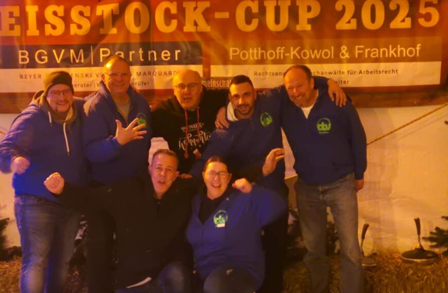 Halbfinale im Eisstockschießen gemeistert