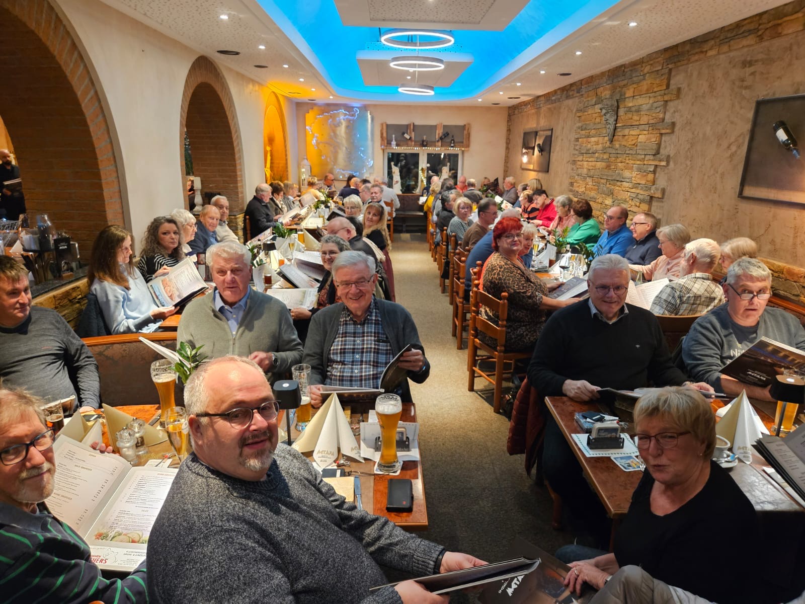 D16C39EF-28E5-4E7F-9406-54A9176F344C